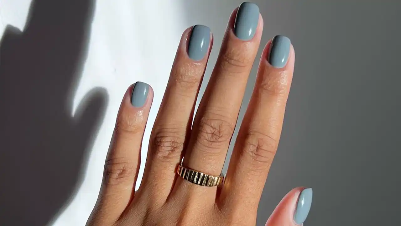 Manicura gris