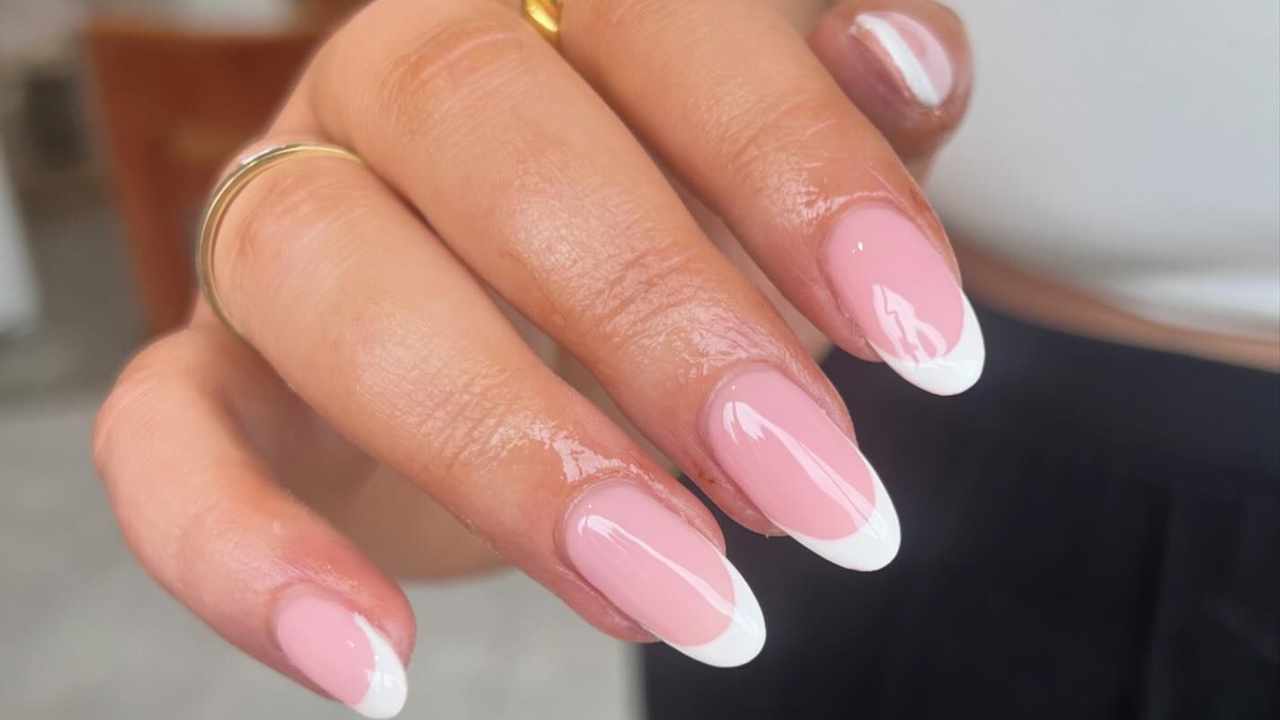 La manicura americana es la tendencia en uñas más elegante para primavera