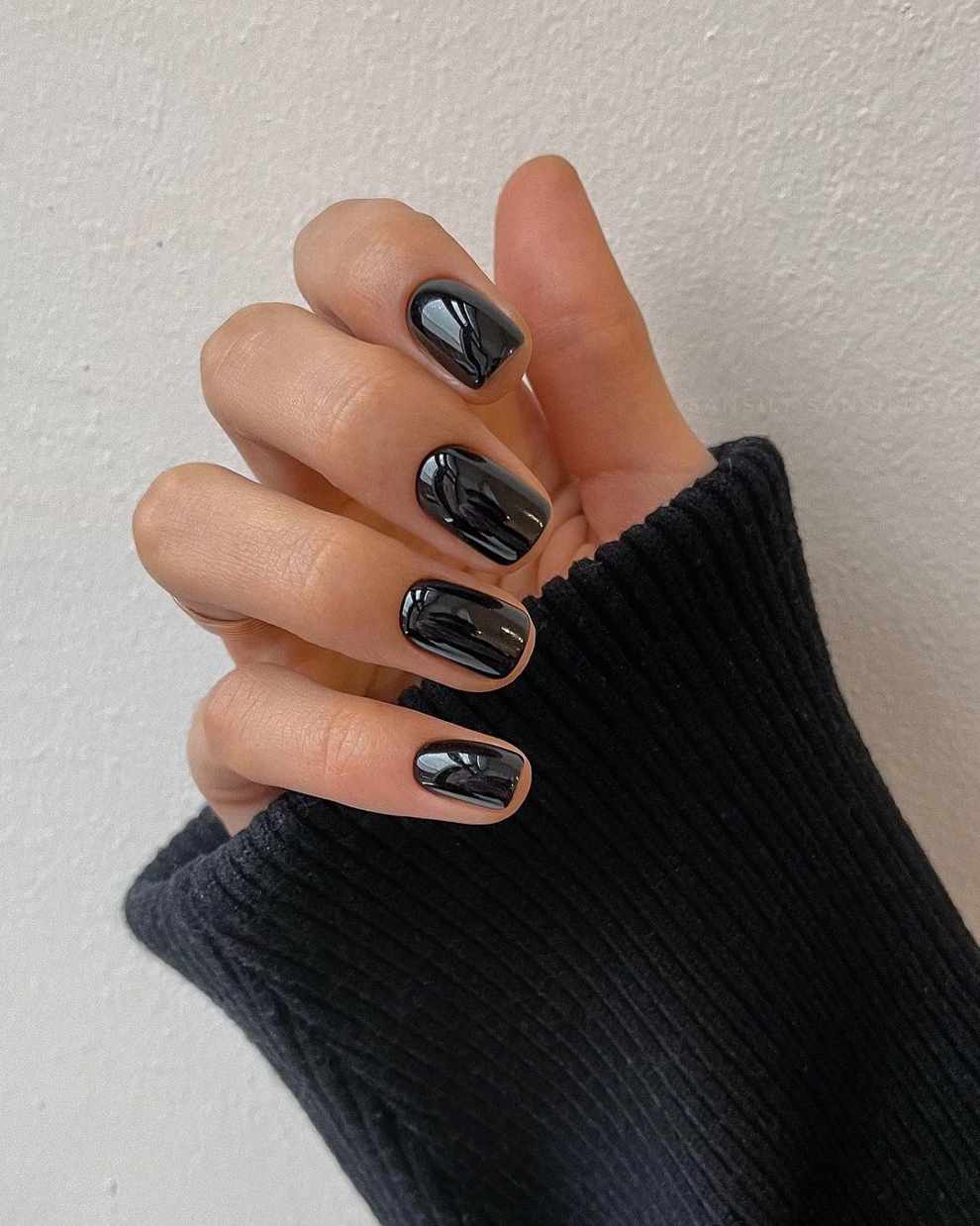 Manicura negra