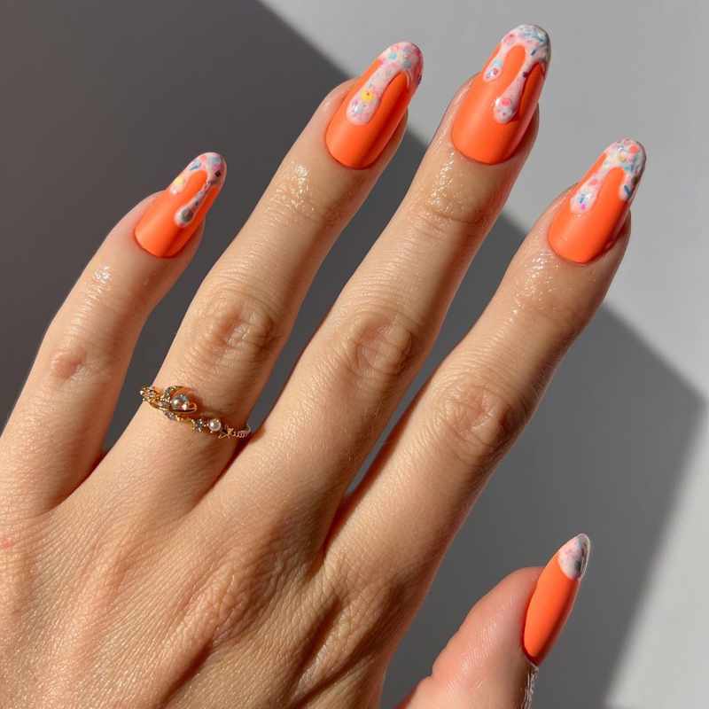 10 diseños de uñas aesthetic, bonitos y en tendencia para probar esta temporada