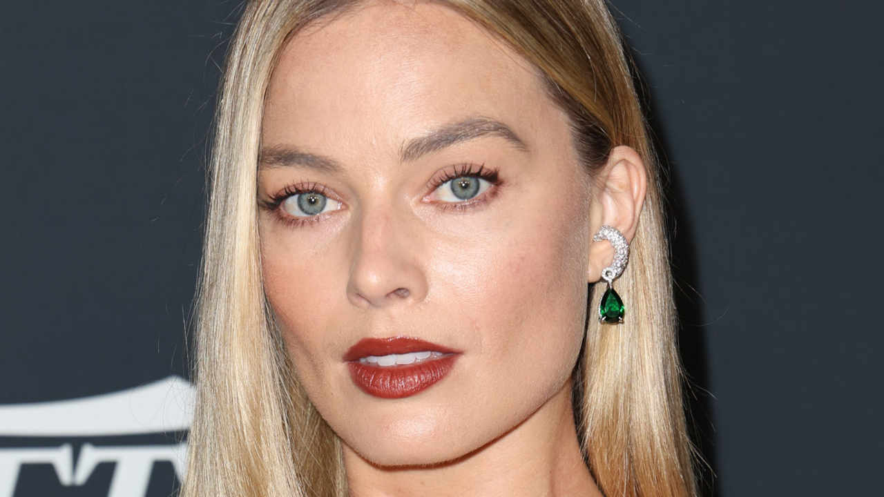 acido hialuronico y retinol combinar margot robbie