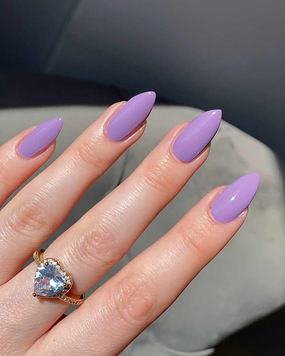 Uñas para verano 2024: violetas