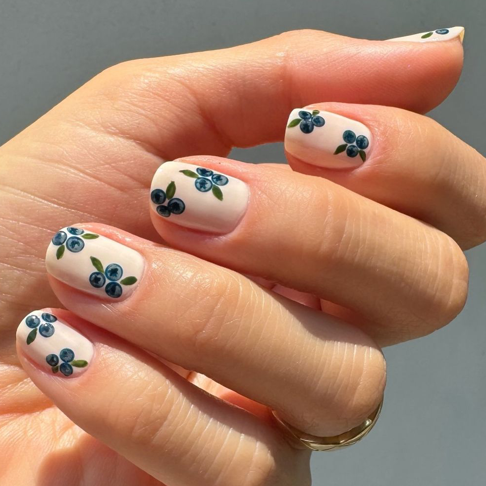 Manicura con frutas