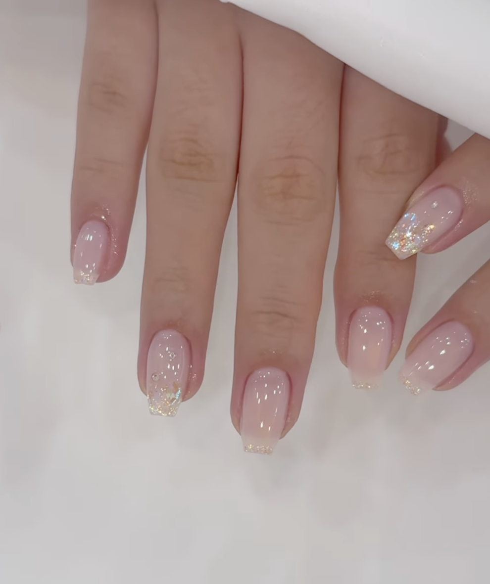 Uñas con brillantina