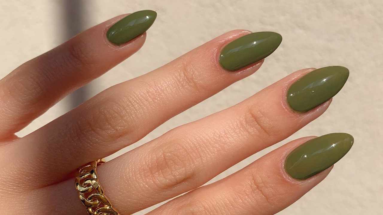 manicrua verde oliva