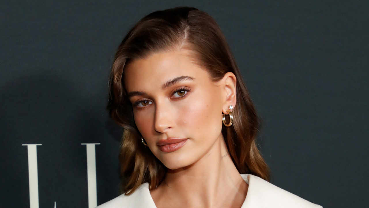 Mechas para morenas. Expensive brunette Como Hailey Bieber