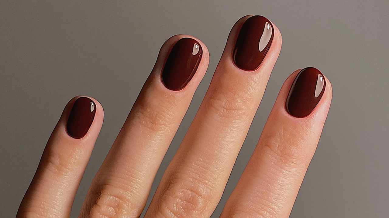 Uñas rojo cereza: 10 ideas bonitas con el color que obsesiona a las mujeres clásicas este invierno